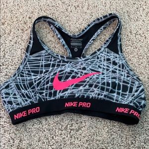 Nike pro! Sports bra